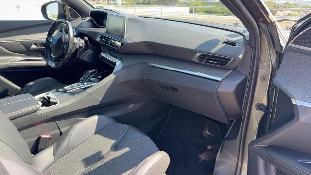 Peugeot 3008 image 9