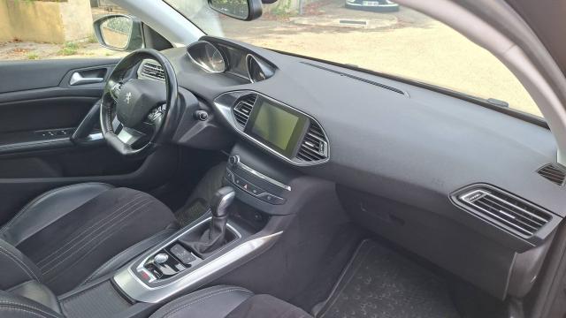 Peugeot 308 image 6