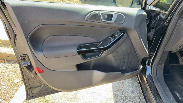 Ford Fiesta image 2