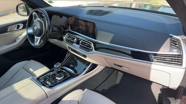 Bmw X7 image 2