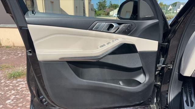 Bmw X7 image 3