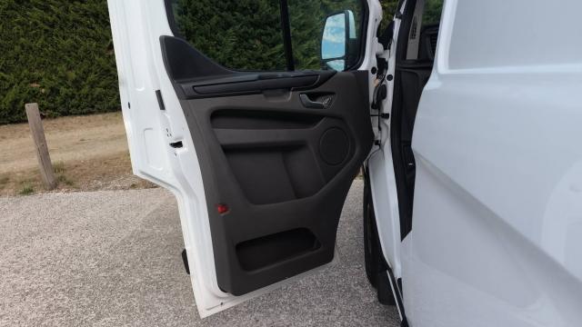 Ford Transit Custom image 5