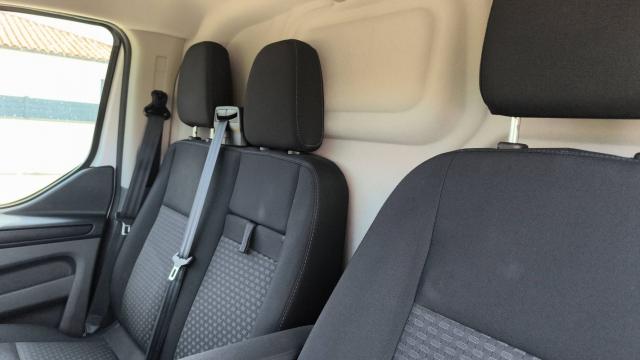 Ford Transit Custom image 6