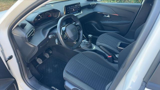 Peugeot 208 image 4