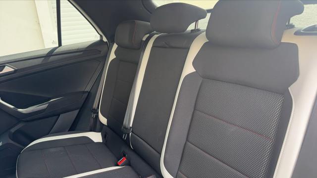Volkswagen T-Roc image 5