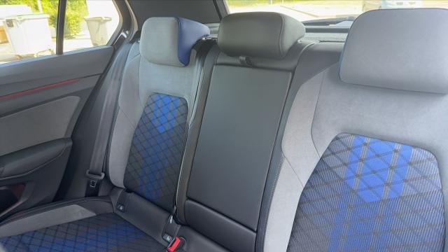 Volkswagen Golf image 1