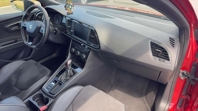 Seat Leon image 2