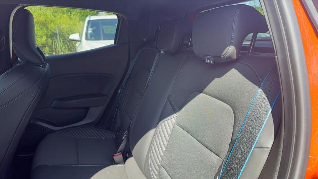 Renault Clio image 2
