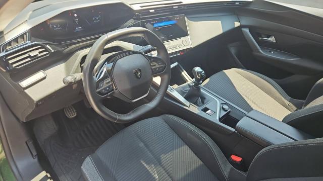 Peugeot 308 image 3