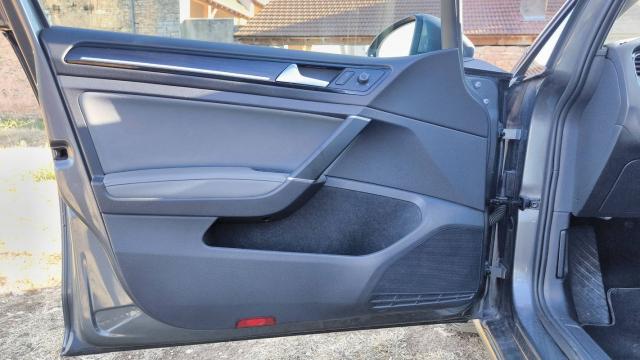Volkswagen Golf image 5