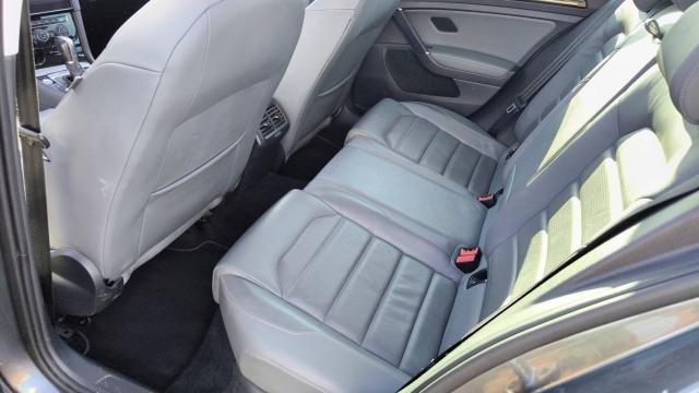 Volkswagen Golf image 6