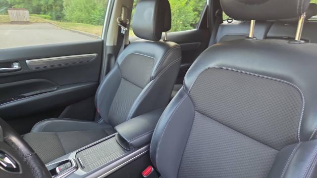 Renault Koleos image 2