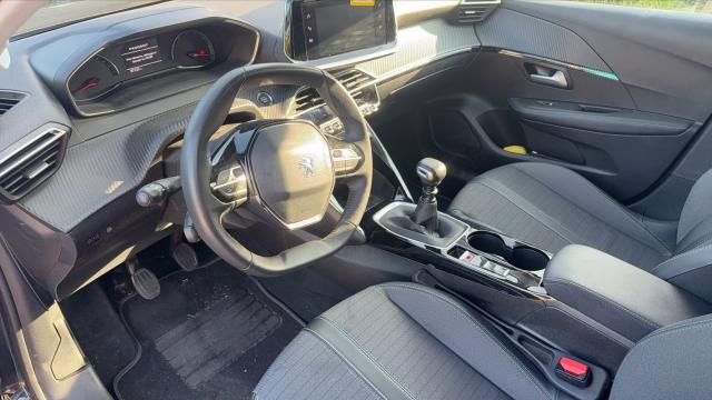 Peugeot 208 image 1