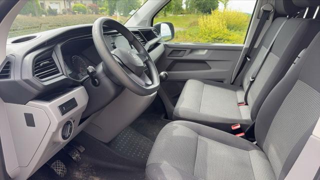 Volkswagen Transporter image 3