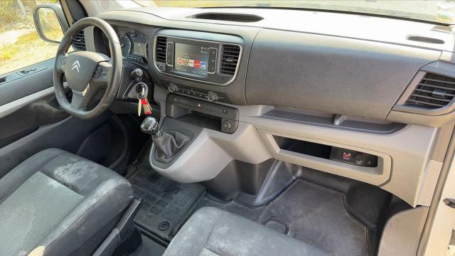Citroen Jumpy image 8