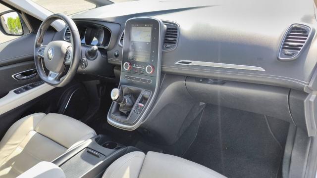 Renault Grand Scénic image 9