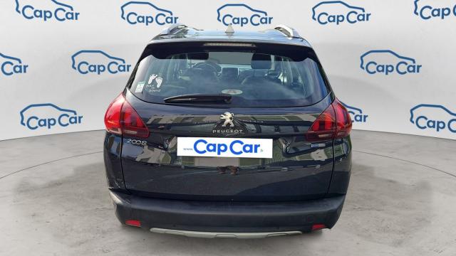 Peugeot 2008 image 8