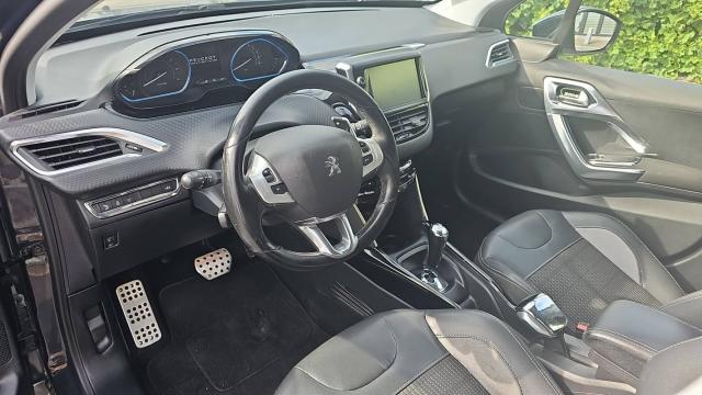 Peugeot 2008 image 7