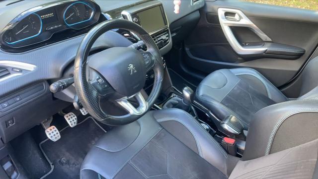 Peugeot 2008 image 7