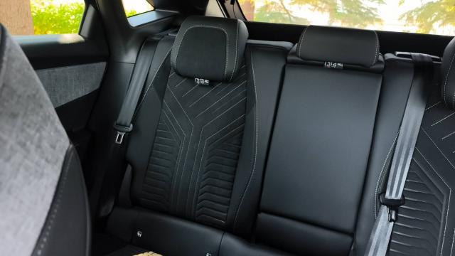 Peugeot 3008 image 3