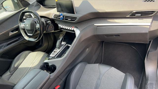 Peugeot 3008 image 1