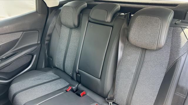 Peugeot 3008 image 6