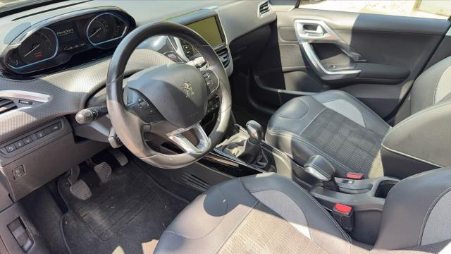 Peugeot 2008 image 9