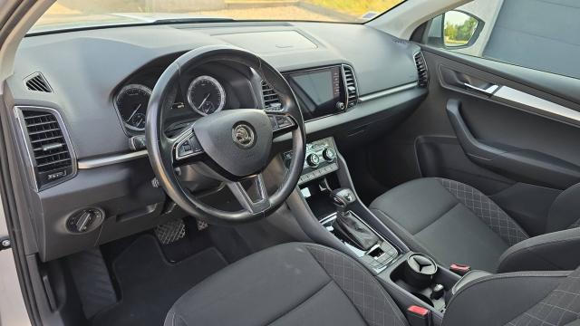 Skoda Karoq image 9