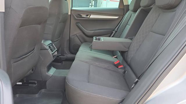 Skoda Karoq image 3