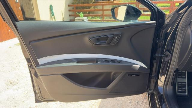 Seat Leon image 1