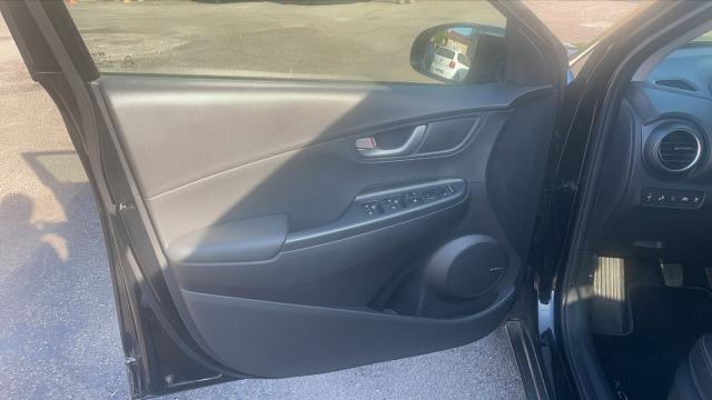 Hyundai Kona image 3