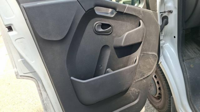 Renault Master image 1