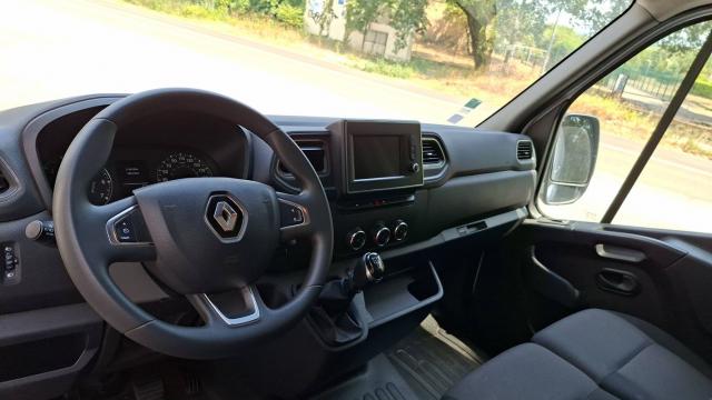 Renault Master image 8