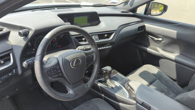 Lexus Ux image 8