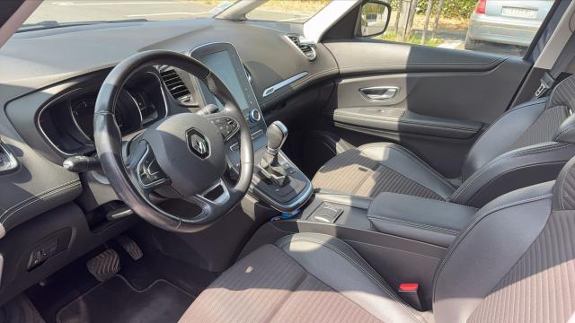 Renault Grand Scénic image 1