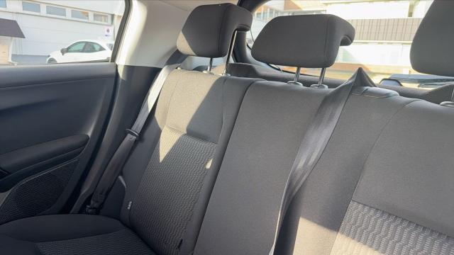 Peugeot 208 image 3