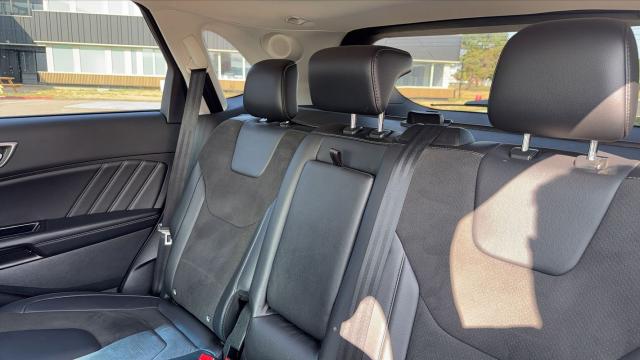 Ford Edge image 5