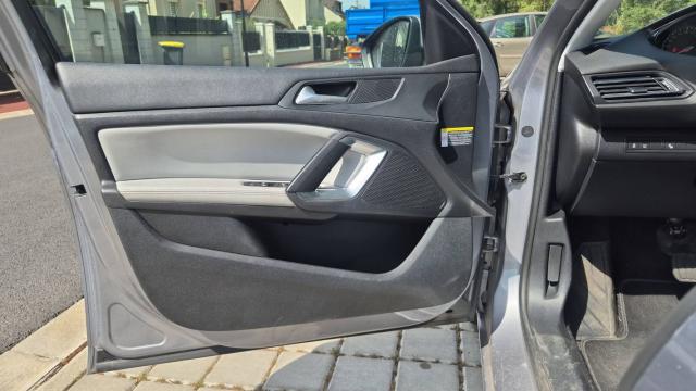Peugeot 308 Sw image 1