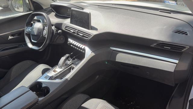 Peugeot 3008 image 9