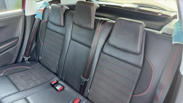 Peugeot 2008 image 9