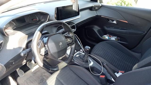 Peugeot 208 image 4