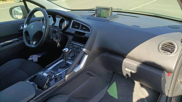 Peugeot 3008 image 3
