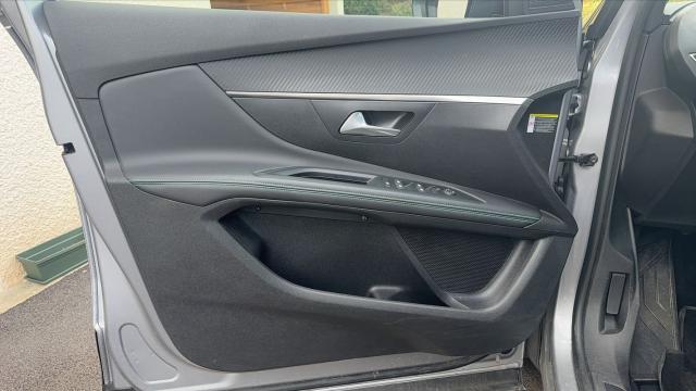 Peugeot 5008 image 6