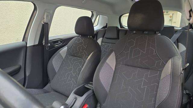 Peugeot 2008 image 4