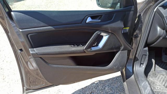 Peugeot 308 image 8