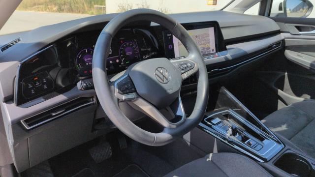Volkswagen Golf image 1