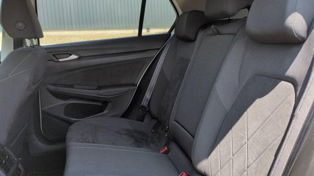 Volkswagen Golf image 9
