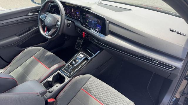 Volkswagen Golf image 4