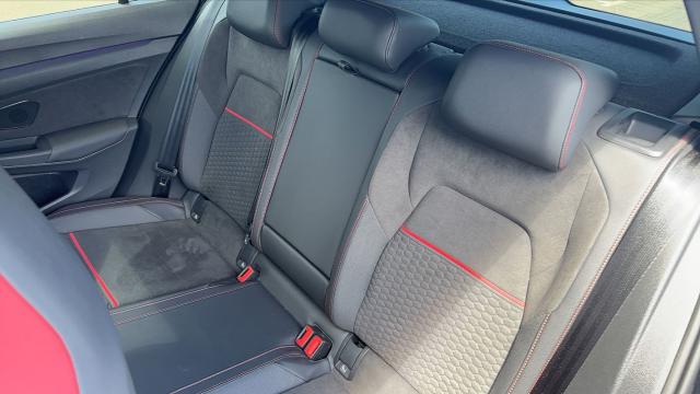 Volkswagen Golf image 1