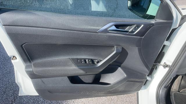 Volkswagen Polo image 8